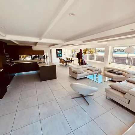 Apartment Magnifique Climatise Vue Ref La *